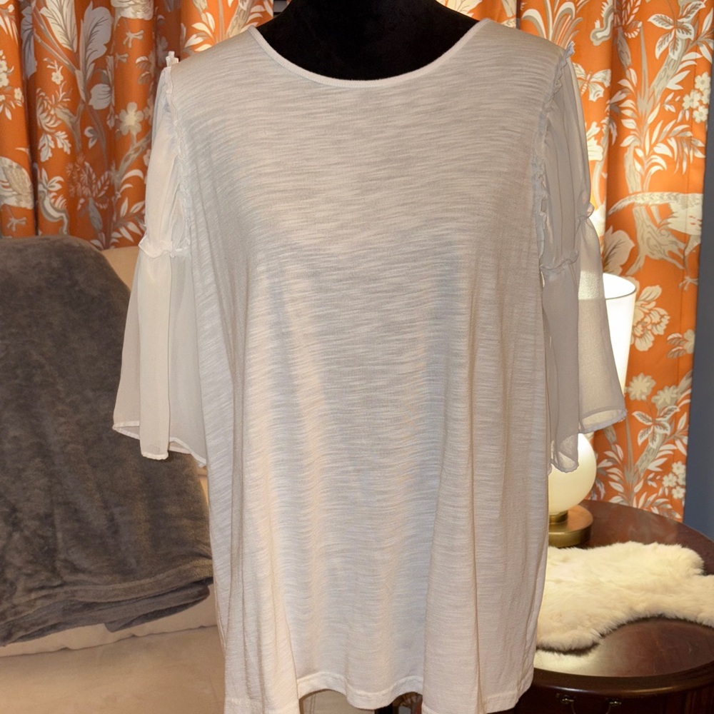 Ava & Viv White Short Sleeve Top